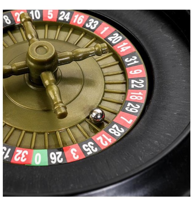 Наст. игра "Крутая рулетка". Фото N5 Наст. игра "Крутая рулетка". Фото N5