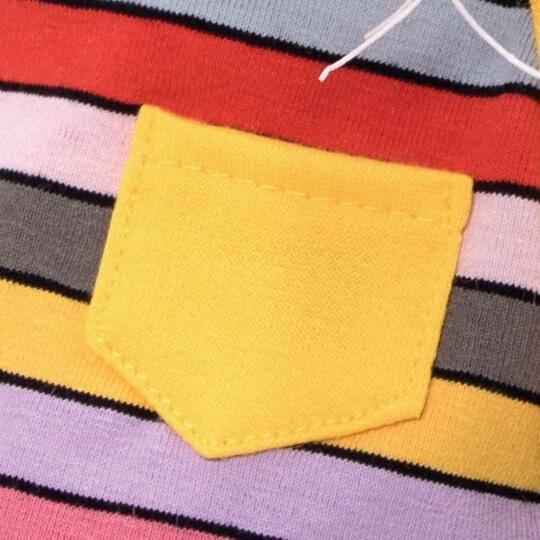 Басик в полосатой футболке с карманом. Фото N3